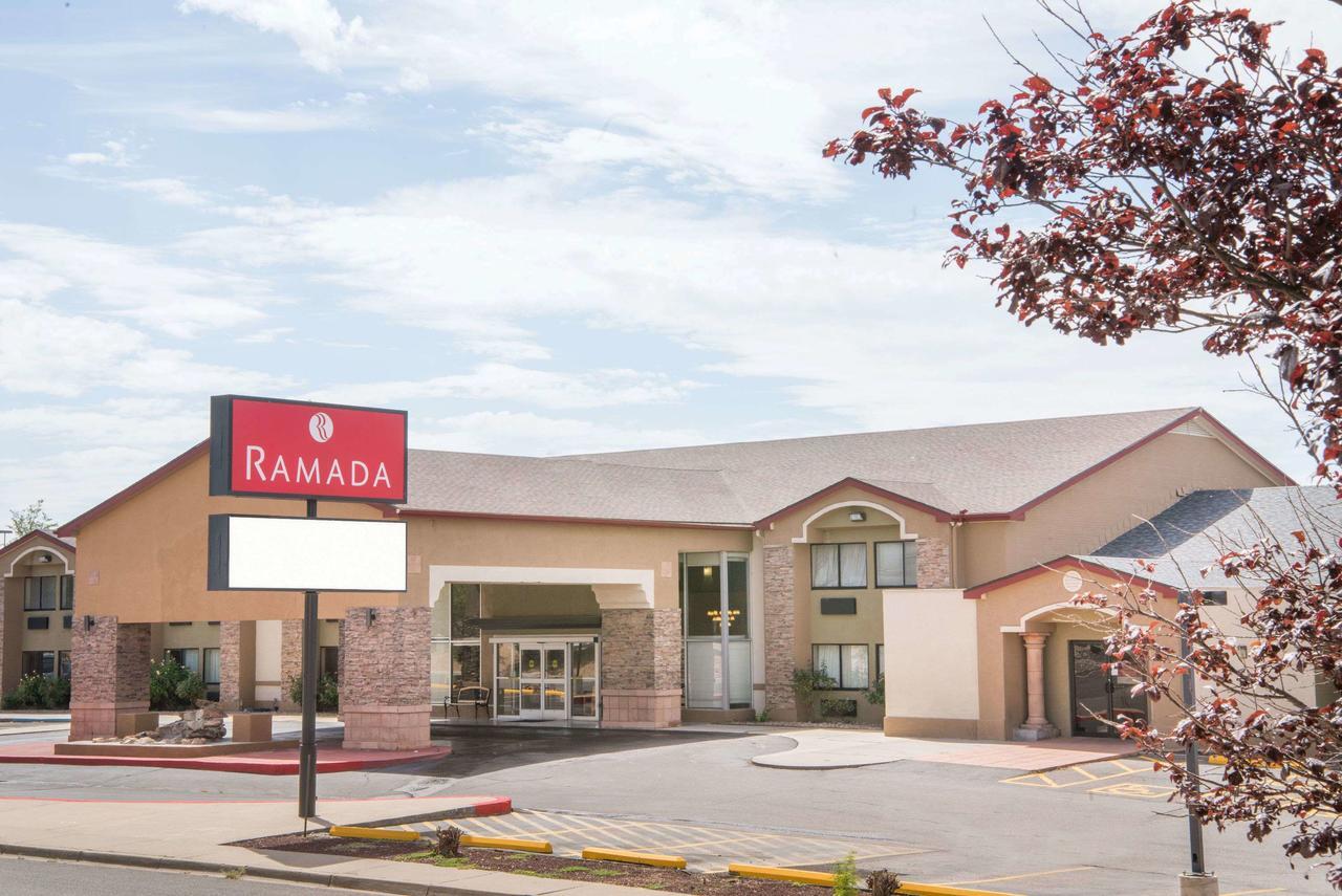 Ramada By Wyndham Albuquerque East Hotel Eksteriør billede