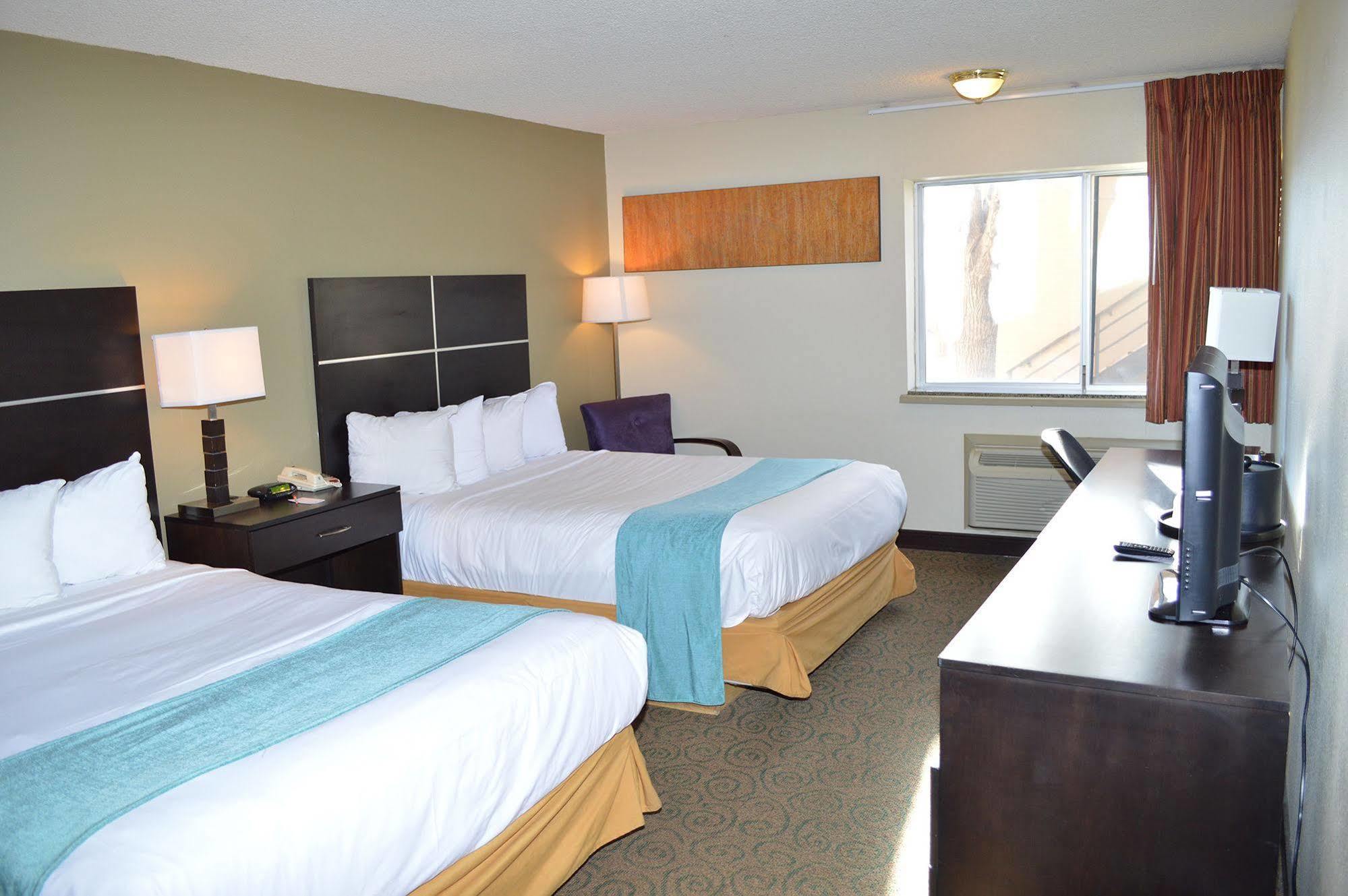 Ramada By Wyndham Albuquerque East Hotel Eksteriør billede